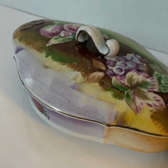 Thames Vintage Fruit Themed Covered Trinket Dish - Picture 8 of 13